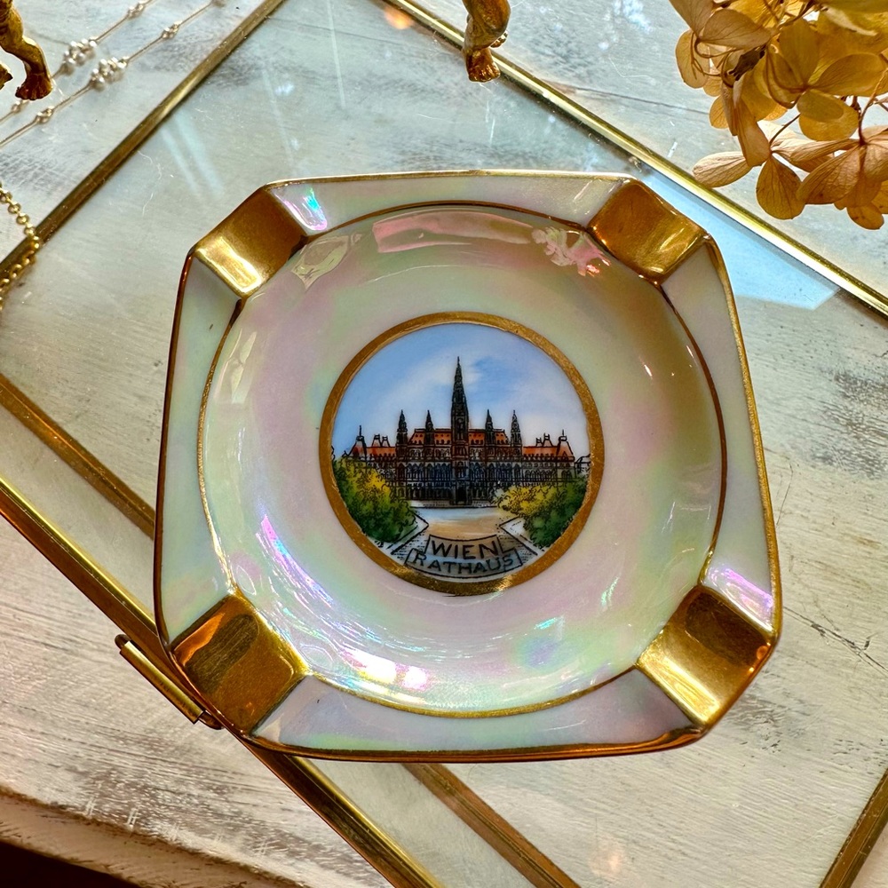 #13 RARE KBW WEIN RATHAUS VINTAGE ASHTRAY - Picture 3 of 4
